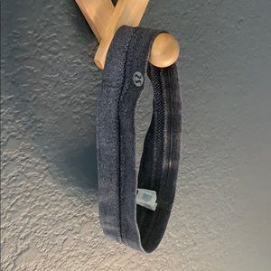 Lululemon Fly Away Tamer Headband